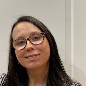 Meet your Posher, Crystal